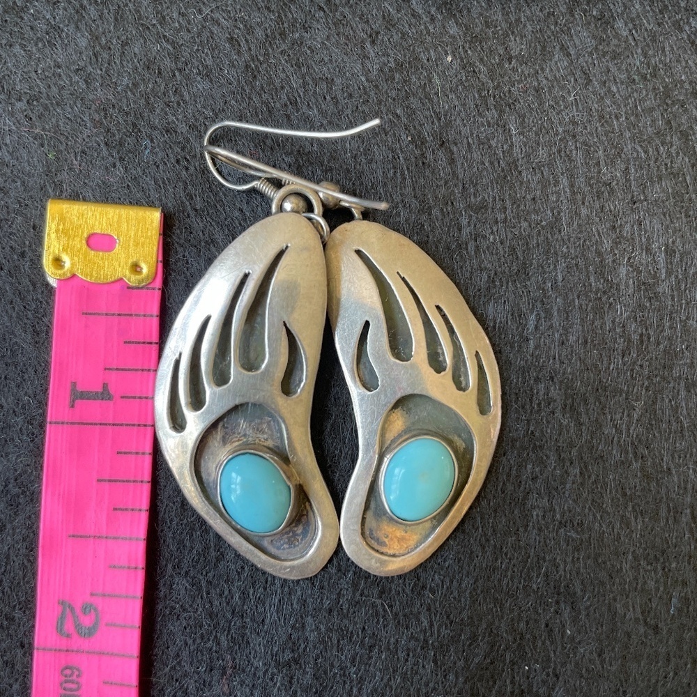 Turquoise Native American bear claw earrings. - Picture 4 of 8